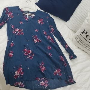 Blue flower dress with cold shoulder cutouts